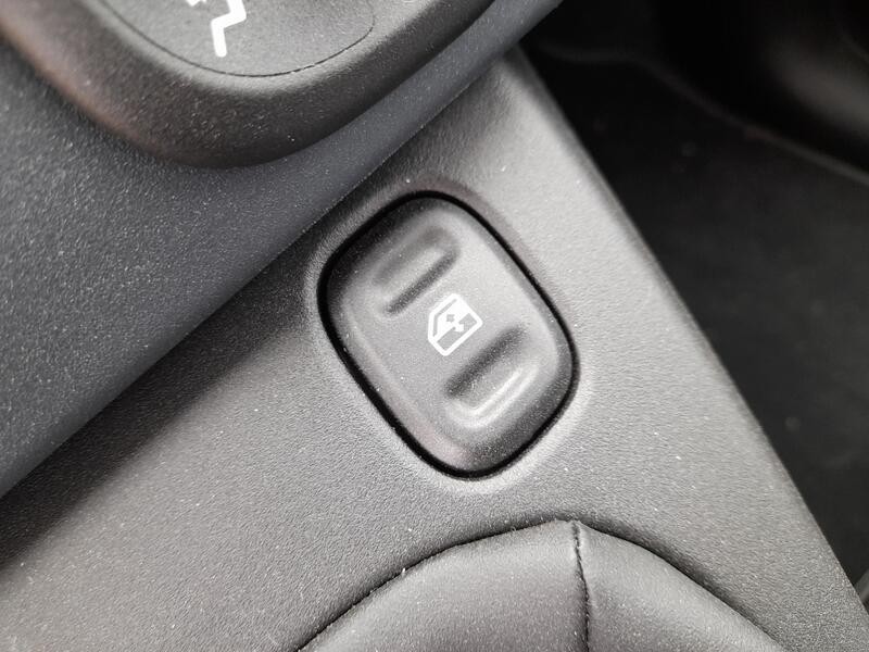 Recambio de mando elevalunas delantero derecho para fiat panda (312_, 319_) 1.0 mild hybrid (312.pyd1b) referencia OEM IAM 73553