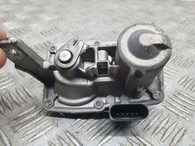 Recambio de valvula escape para audi a3 sportback (8vf) design edition referencia OEM IAM 5Q0253691J  