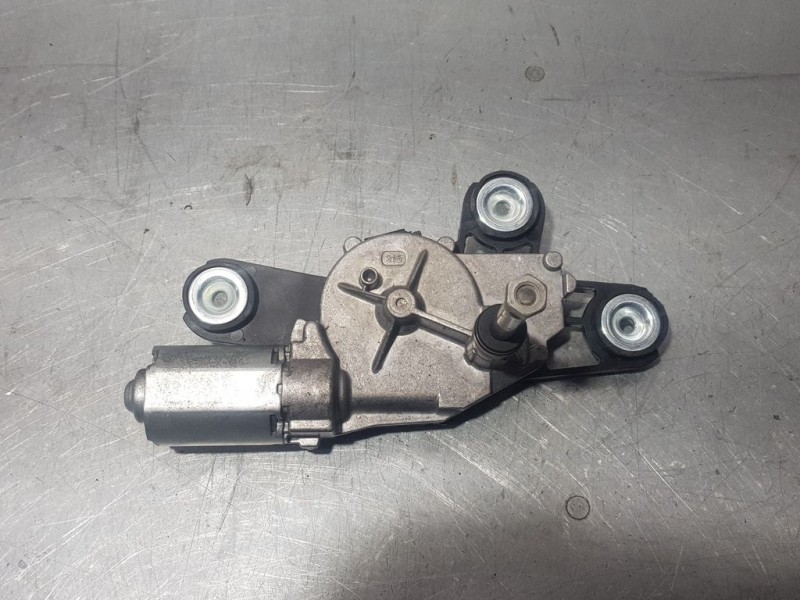 Recambio de motor limpia trasero para ford fiesta (cb1) ambiente referencia OEM IAM 8A61A17K441AB 0390201209 BOSCH