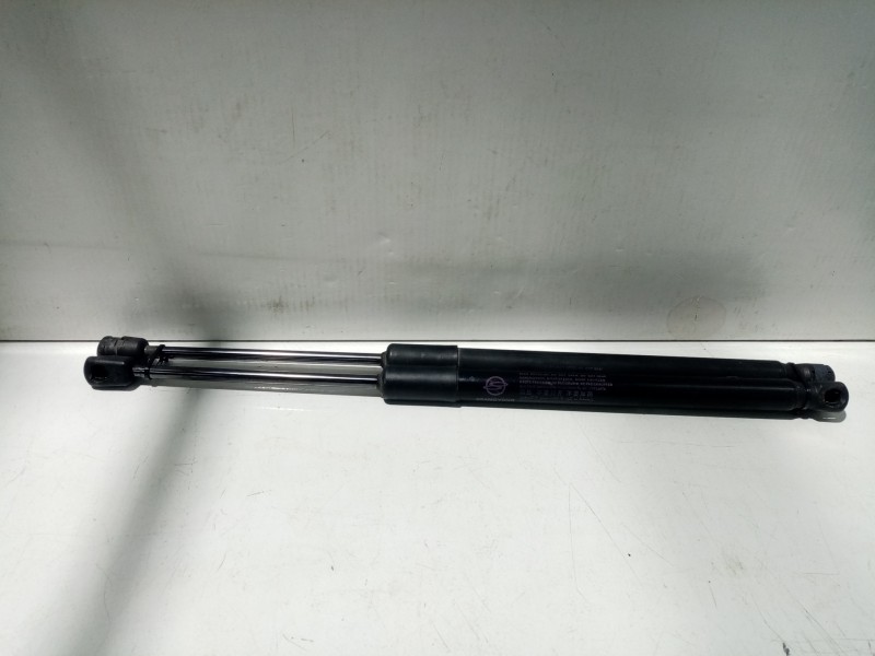 Recambio de amortiguadores maletero / porton para ssangyong xlv crystal 4x2 referencia OEM IAM 714503550 PVP-30,25 540N