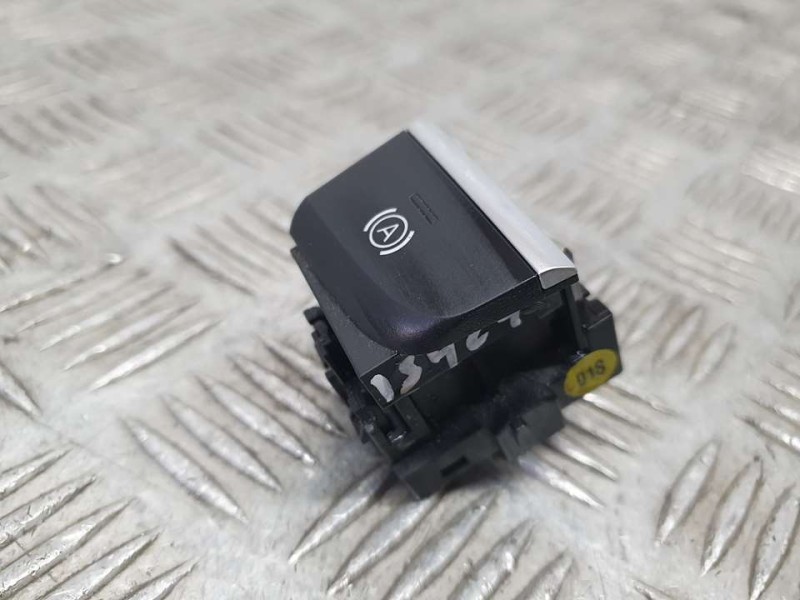 Recambio de interruptor para audi a3 sportback (8vf) design edition referencia OEM IAM 8V1927143C  
