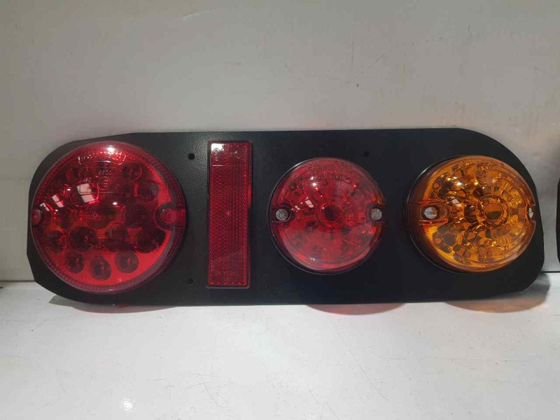 Recambio de piloto trasero derecho para nissan terrano/terrano.ii (r20) 2.7 turbodiesel referencia OEM IAM S6079LED PILOTO TRAS 