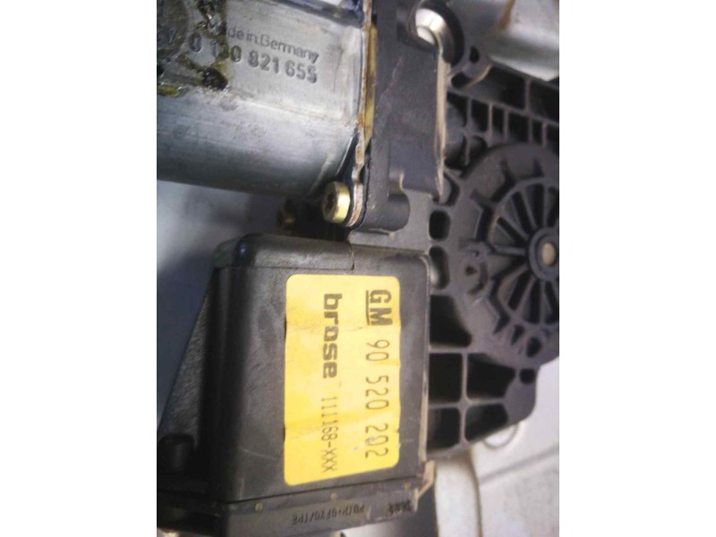 Recambio de elevalunas delantero derecho para opel tigra 1.4 16v referencia OEM IAM 90520202  6 PINS