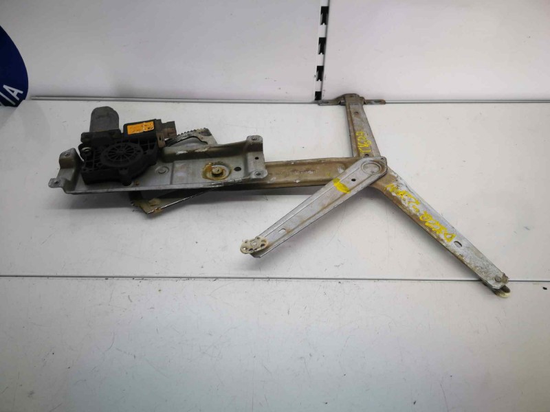 Recambio de elevalunas delantero izquierdo para opel tigra 1.4 16v referencia OEM IAM 130821654  6 PINS