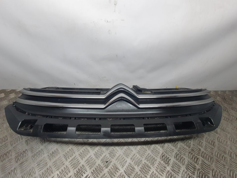 Recambio de rejilla delantera para citroën c3 feel referencia OEM IAM SIN REF  