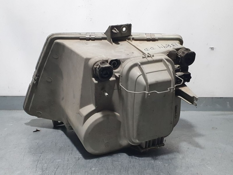 Recambio de faro derecho para mercedes-benz vito (w638) combi 112 cdi (638.194) referencia OEM IAM A0038269490  