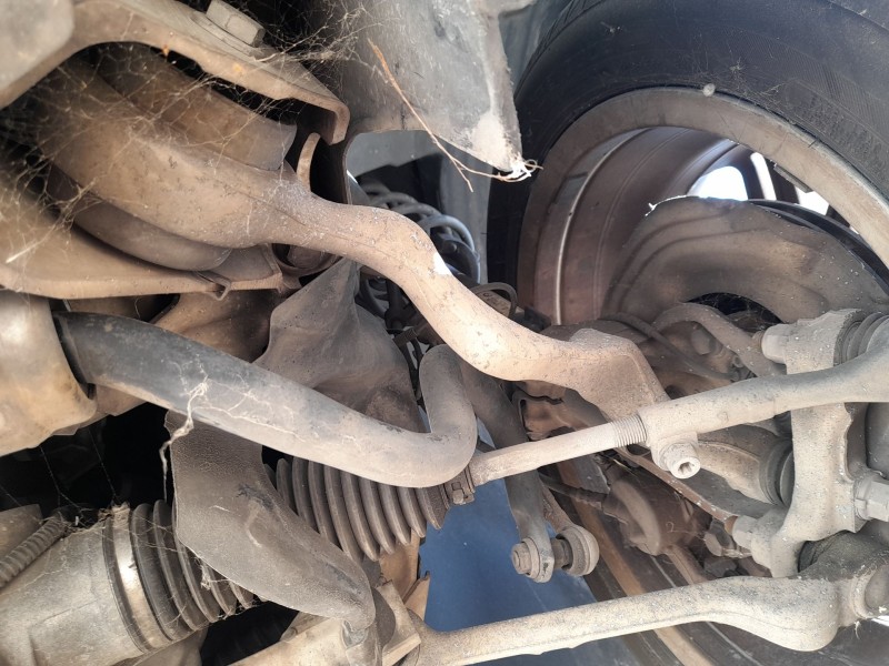 Recambio de brazo suspension inferior delantero izquierdo para bmw 1 (e81) 118 d referencia OEM IAM 31122405859 SUPERIOR 