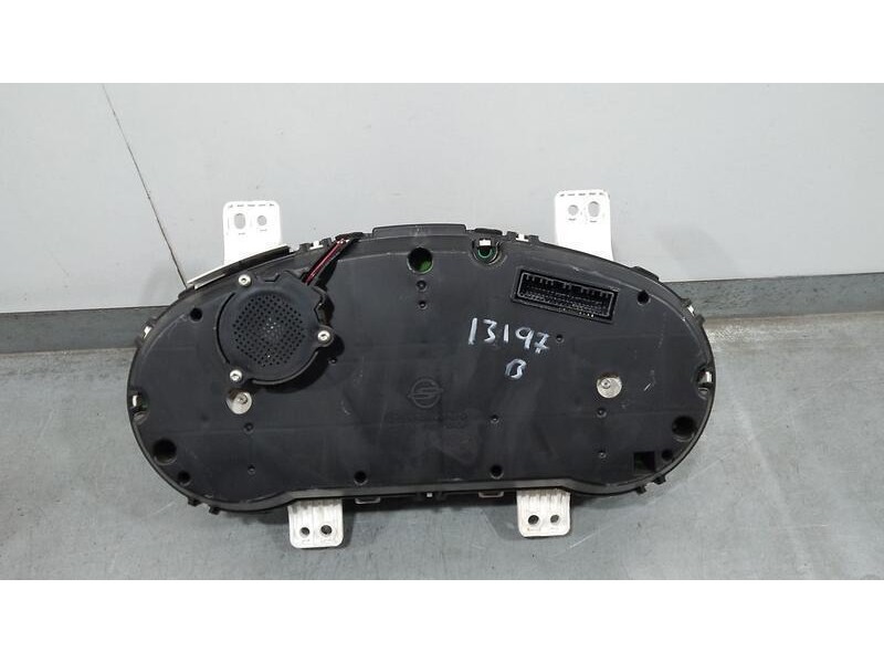 Recambio de cuadro instrumentos para ssangyong xlv crystal 4x2 referencia OEM IAM 8025035250  