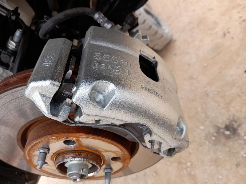 Recambio de pinza freno delantera derecha para fiat panda (312_, 319_) 1.0 mild hybrid (312.pyd1b) referencia OEM IAM 77365813  