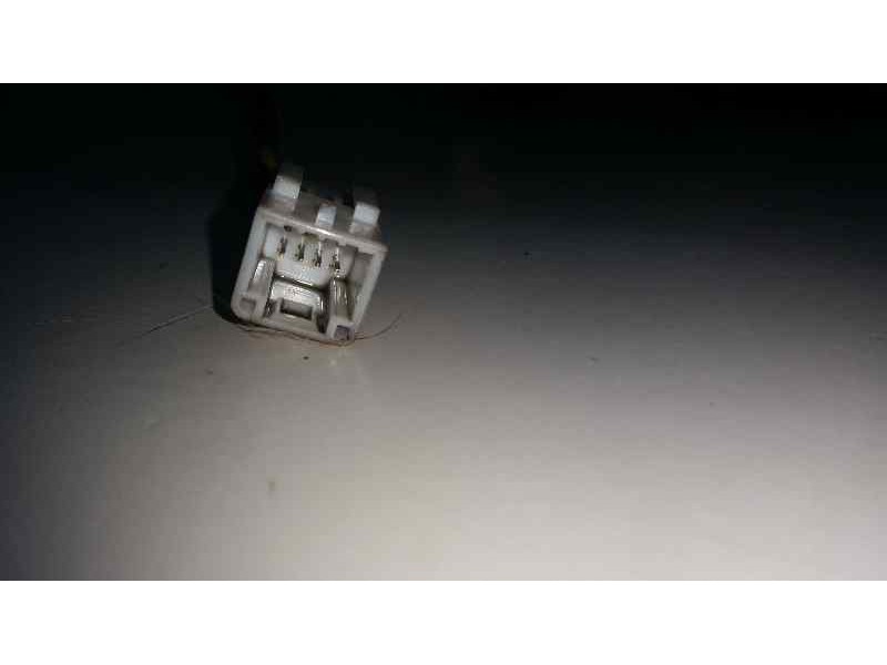 Recambio de retrovisor derecho para dacia duster ambiance 4x2 referencia OEM IAM  5 PINS ELECTRICO