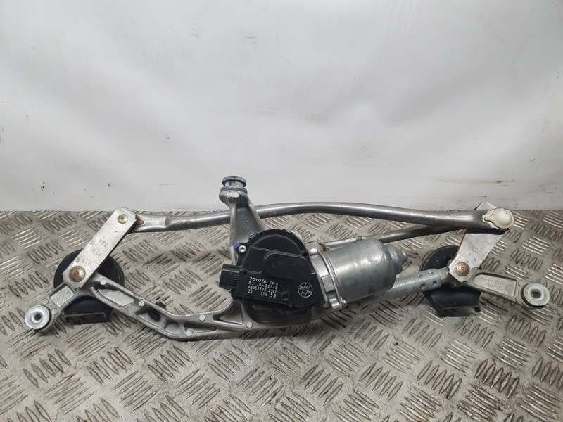 Recambio de motor limpia delantero para toyota auris touring sports (e18) hybrid active referencia OEM IAM 8511002340 AE15930035