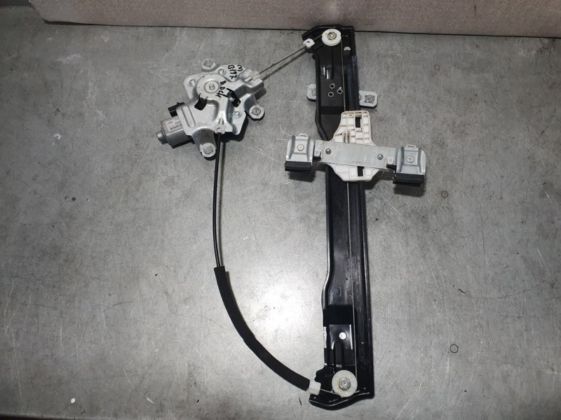 Recambio de elevalunas delantero derecho para ssangyong xlv crystal 4x2 referencia OEM IAM SIN REF  ELECTRICO