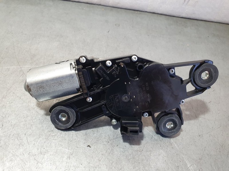 Recambio de motor limpia trasero para ford fiesta (ccn) ambiente referencia OEM IAM 8A61A17K441AE 0390201252 