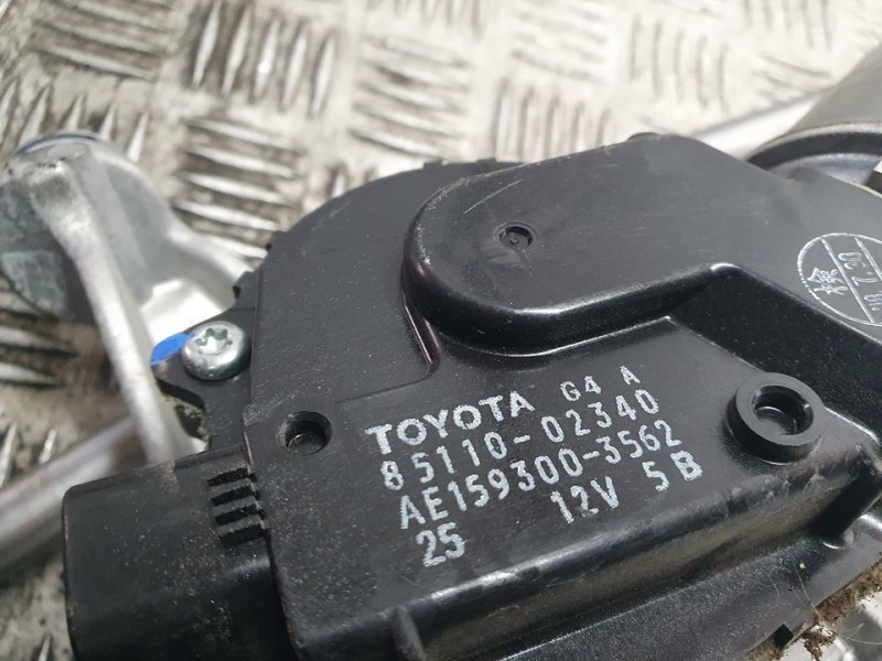 Recambio de motor limpia delantero para toyota auris touring sports (e18) hybrid active referencia OEM IAM 8511002340 AE15930035