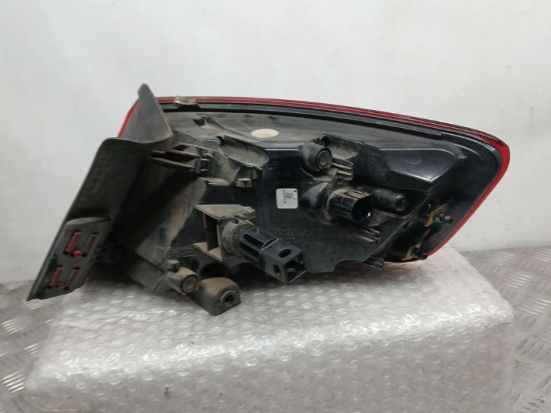 Recambio de piloto trasero izquierdo para audi a3 sportback (8va) ambiente referencia OEM IAM 8V4945095A 81100102 EXTERIOR