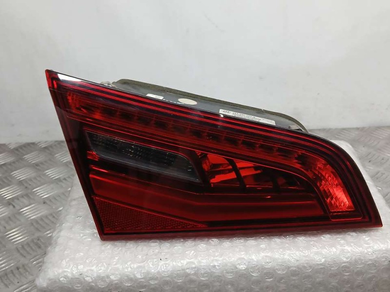 Recambio de piloto trasero izquierdo para audi a3 sportback (8va) ambiente referencia OEM IAM 8V4945093A 81110102 INTERIOR