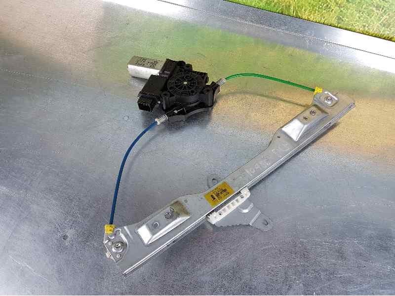 Recambio de elevalunas delantero derecho para opel corsa d selective referencia OEM IAM  6 PINS ELECTRICO