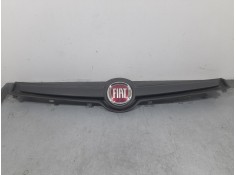 REJILLA DELANTERA 735520656 