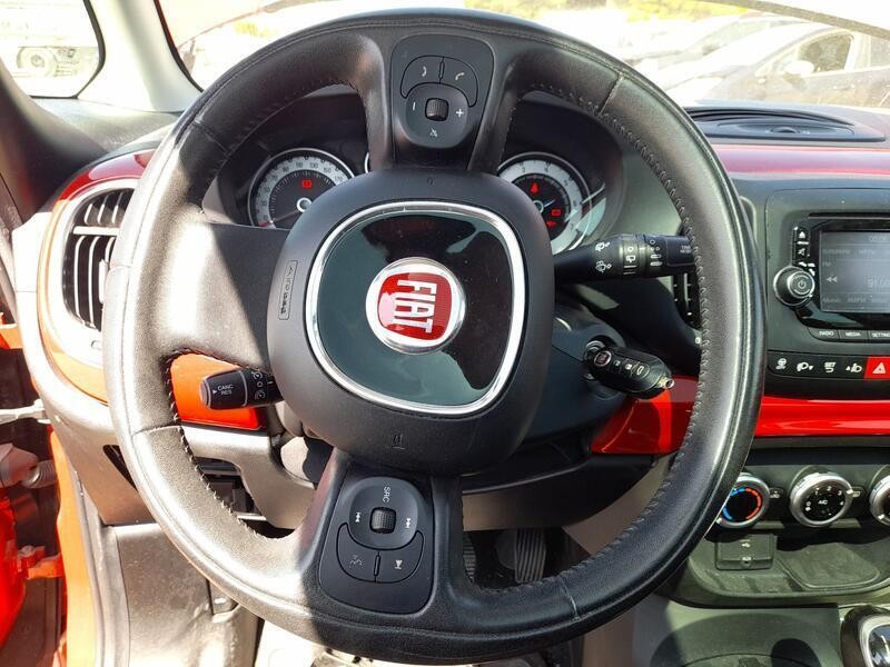 Recambio de volante para fiat 500l (351_, 352_) 1.4 (199lyb1b) referencia OEM IAM 735560388  