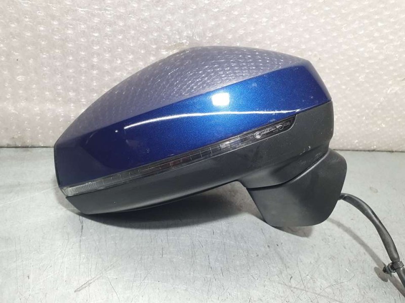 Recambio de retrovisor derecho para audi a3 sportback (8va) ambiente referencia OEM IAM 8V1857409F  ELECTRICO 6 CABLES