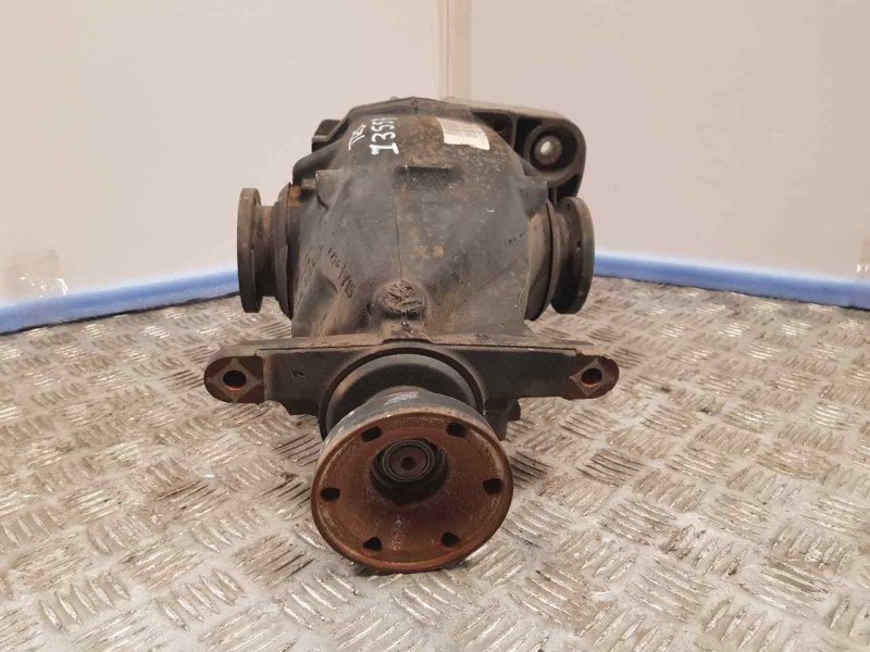 Recambio de diferencial trasero para bmw serie 5 berlina (e60) 520d referencia OEM IAM 7560591  RELACION: 3 , 23