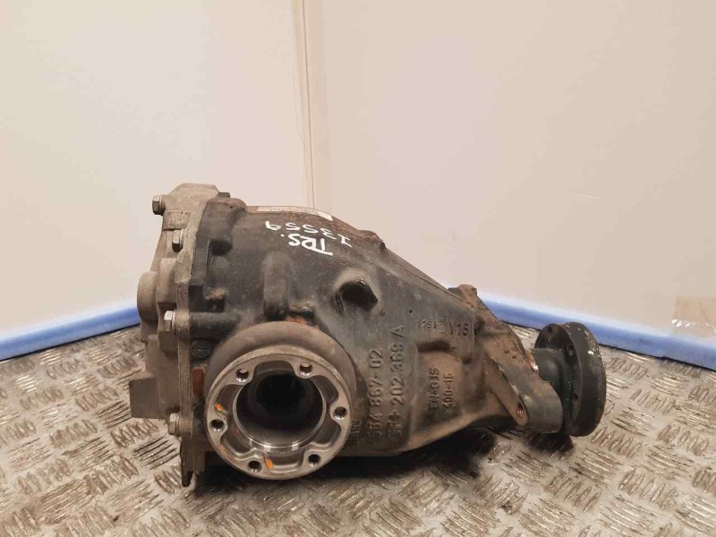 Recambio de diferencial trasero para bmw serie 5 berlina (e60) 520d referencia OEM IAM 7560591  RELACION: 3 , 23