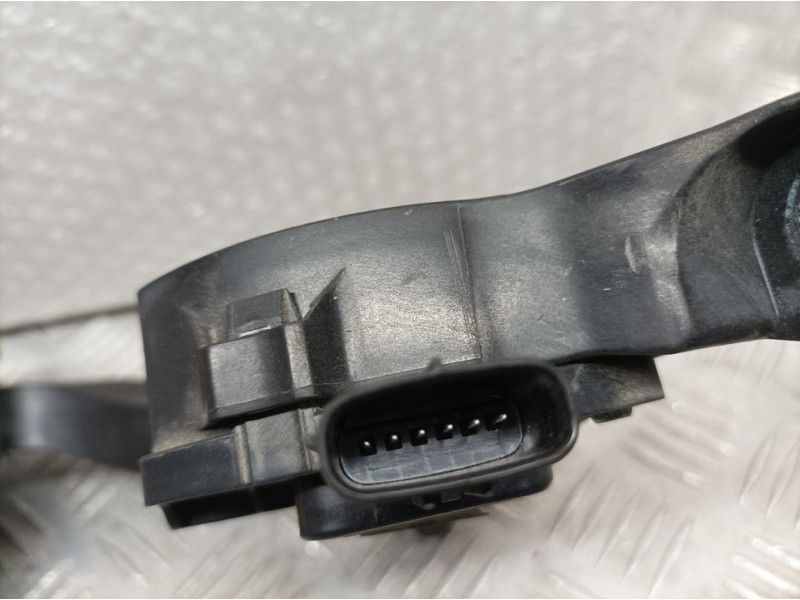 Recambio de potenciometro pedal para hyundai i30 (pd) select referencia OEM IAM 32700G4200  