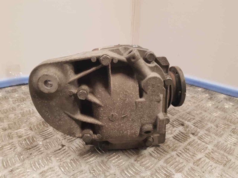 Recambio de diferencial trasero para bmw serie 5 berlina (e60) 520d referencia OEM IAM 7560591  RELACION: 3 , 23