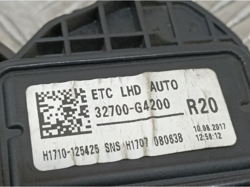 Recambio de potenciometro pedal para hyundai i30 (pd) select referencia OEM IAM 32700G4200  