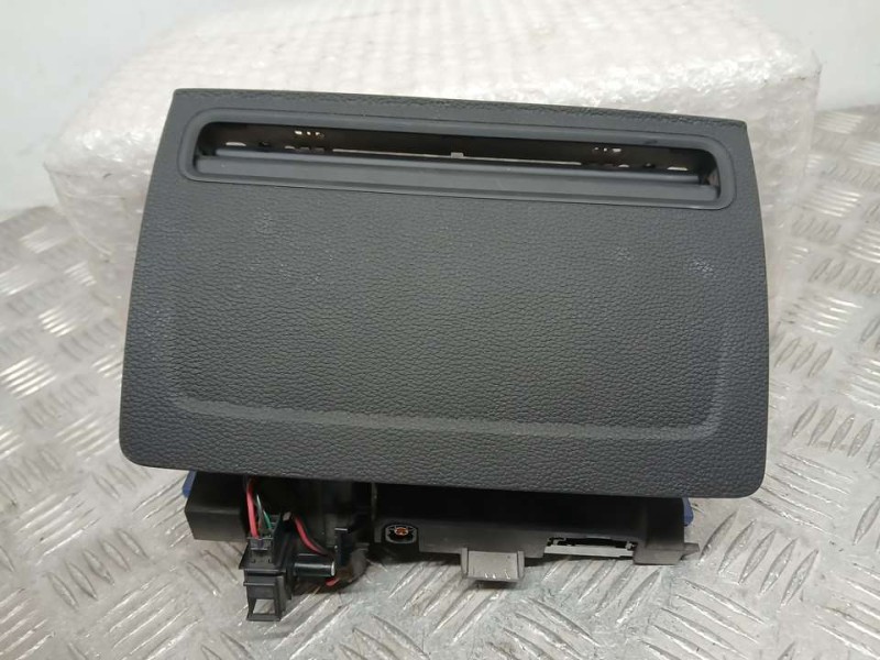 Recambio de sistema navegacion gps para audi a3 sportback (8va) ambiente referencia OEM IAM 8V0857273J QFAD011C ALPINE