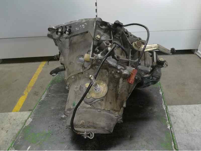 Recambio de caja cambios para peugeot 206 berlina xr referencia OEM IAM 20DL72 3082756A 5VELOCIDADES