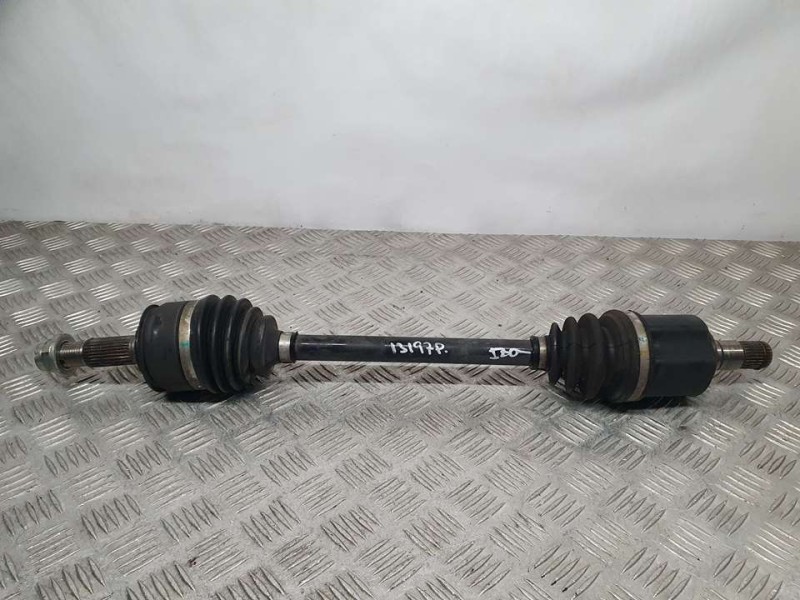 Recambio de transmision delantera izquierda para ssangyong xlv crystal 4x2 referencia OEM IAM 4130035100  