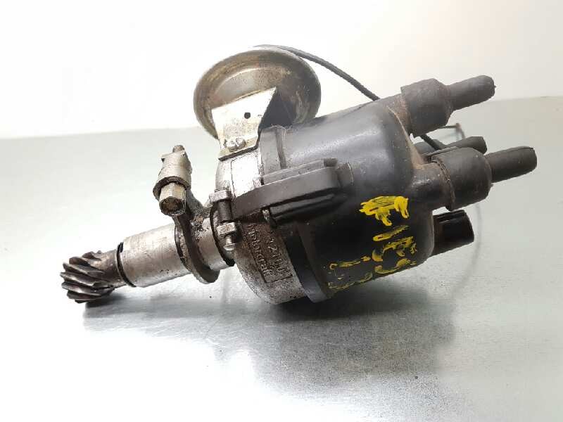 Recambio de delco para ford fiesta berl./express l referencia OEM IAM 12100  