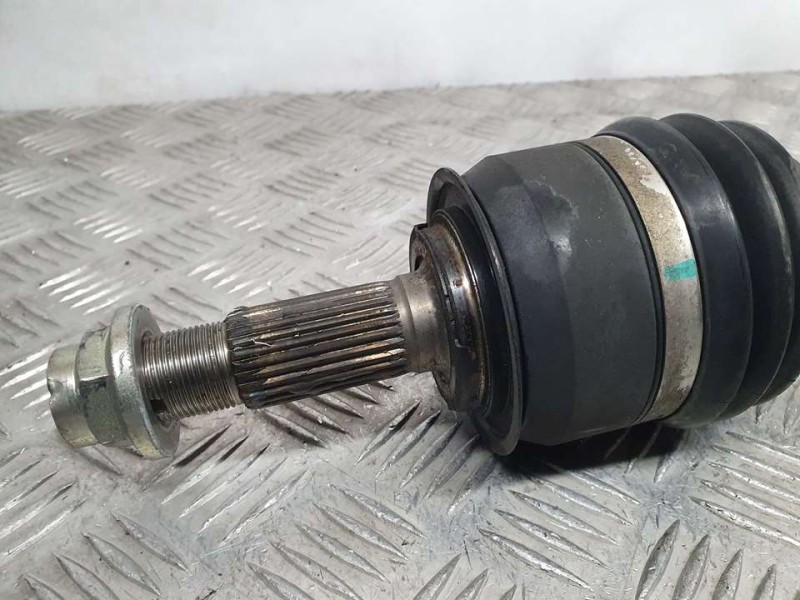 Recambio de transmision delantera izquierda para ssangyong xlv crystal 4x2 referencia OEM IAM 4130035100  