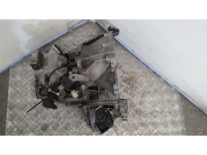 Recambio de caja cambios para citroën c4 grand picasso ii (da_, de_) 1.6 hdi / bluehdi 115 referencia OEM IAM 20MB32  6VELOCIDAD