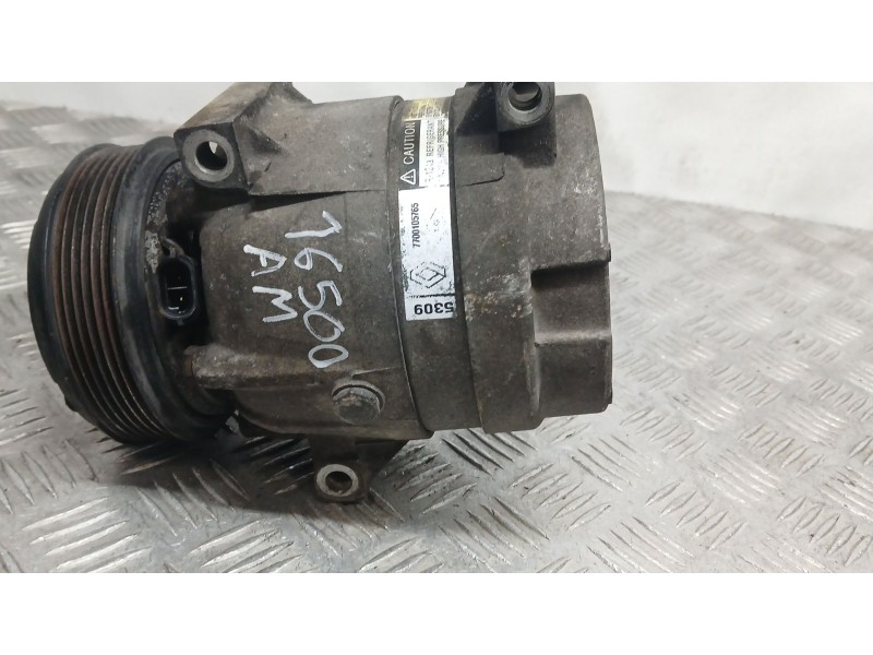Recambio de compresor aire acondicionado para renault trafic ii furgoneta (fl) 1.9 dci 80 (fl0b) referencia OEM IAM 7700105765  