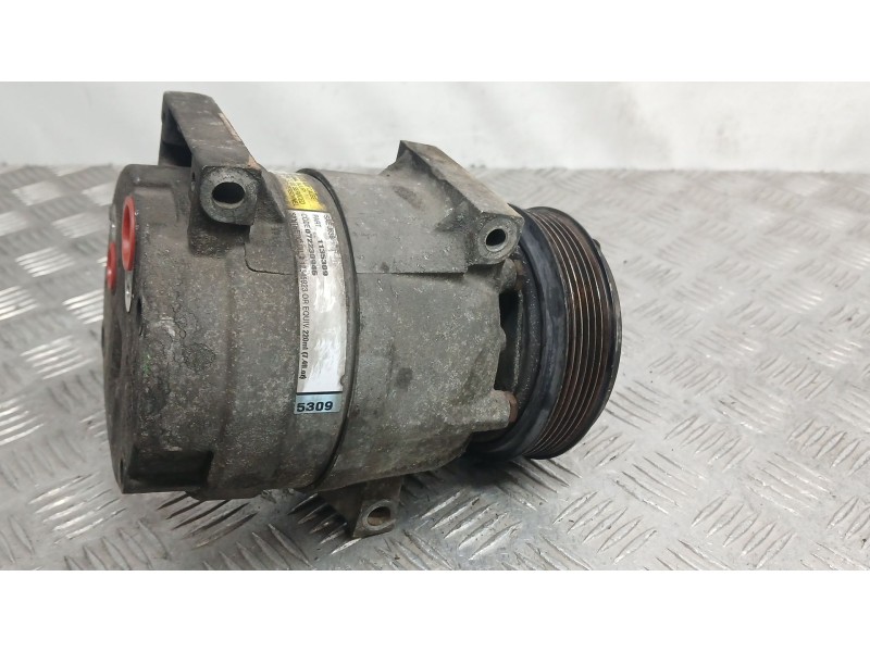Recambio de compresor aire acondicionado para renault trafic ii furgoneta (fl) 1.9 dci 80 (fl0b) referencia OEM IAM 7700105765  