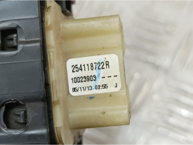 Recambio de mando elevalunas delantero izquierdo para renault captur life referencia OEM IAM 254113300R 254118722R 