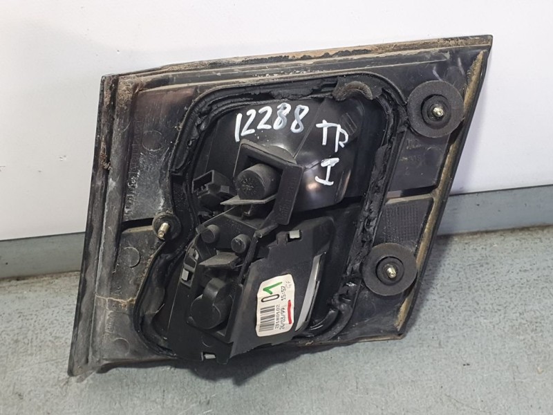 Recambio de piloto trasero izquierdo para nissan primera berlina (p11) gx referencia OEM IAM   INTERIOR