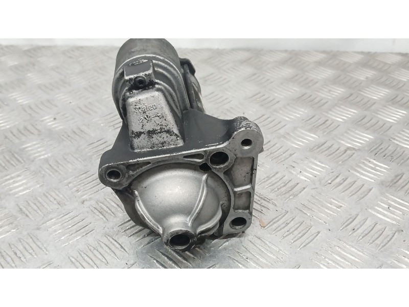 Recambio de motor arranque para renault trafic ii furgoneta (fl) 1.9 dci 80 (fl0b) referencia OEM IAM 7711134792 D7R44 C188987R