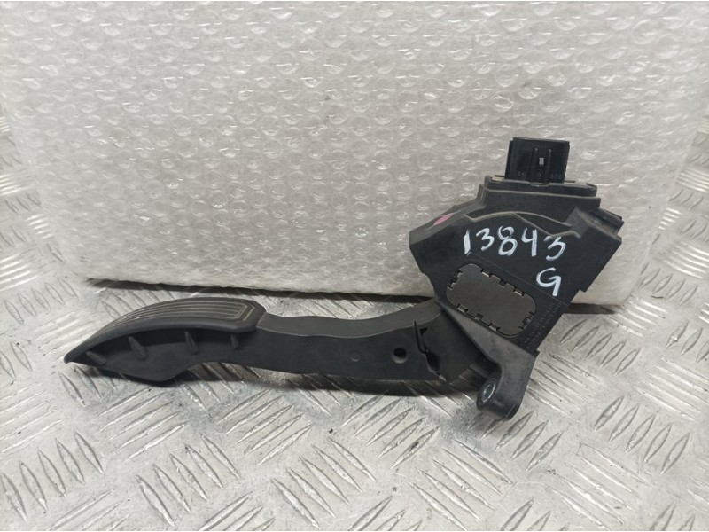 Recambio de potenciometro pedal para toyota verso active referencia OEM IAM 7811002020  