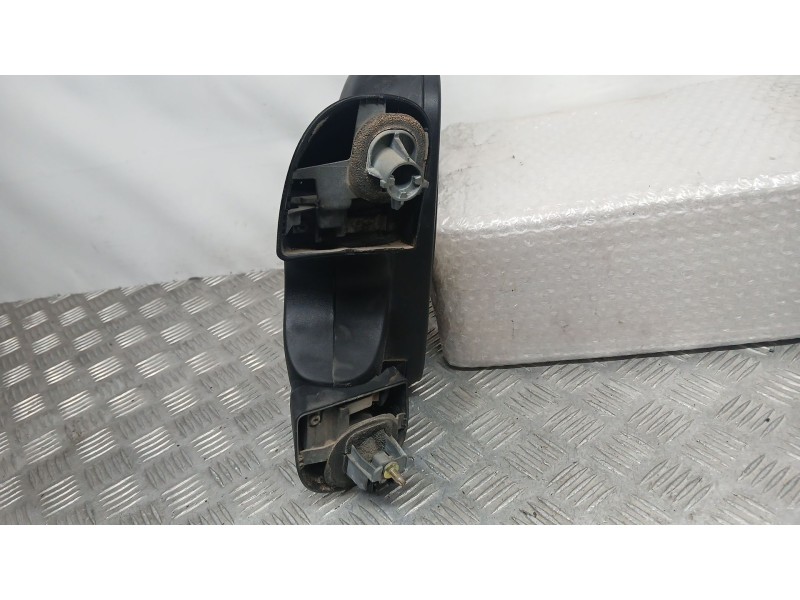 Recambio de retrovisor derecho para renault trafic ii furgoneta (fl) 1.9 dci 80 (fl0b) referencia OEM IAM 7701473247 ELECTRICO Y