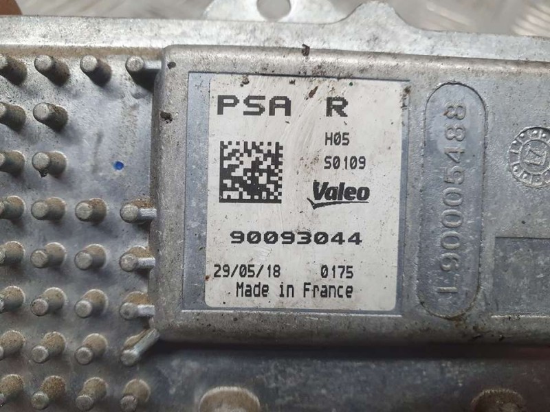 Recambio de centralita faros xenon para peugeot 3008 gt line referencia OEM IAM 90093044 VALEO D.D