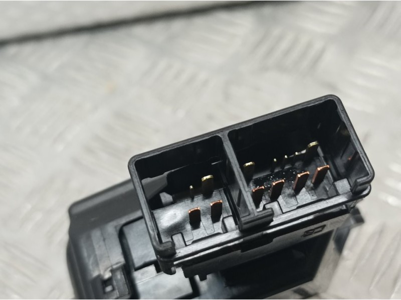 Recambio de mando limpia para toyota verso active referencia OEM IAM 0521017F525  