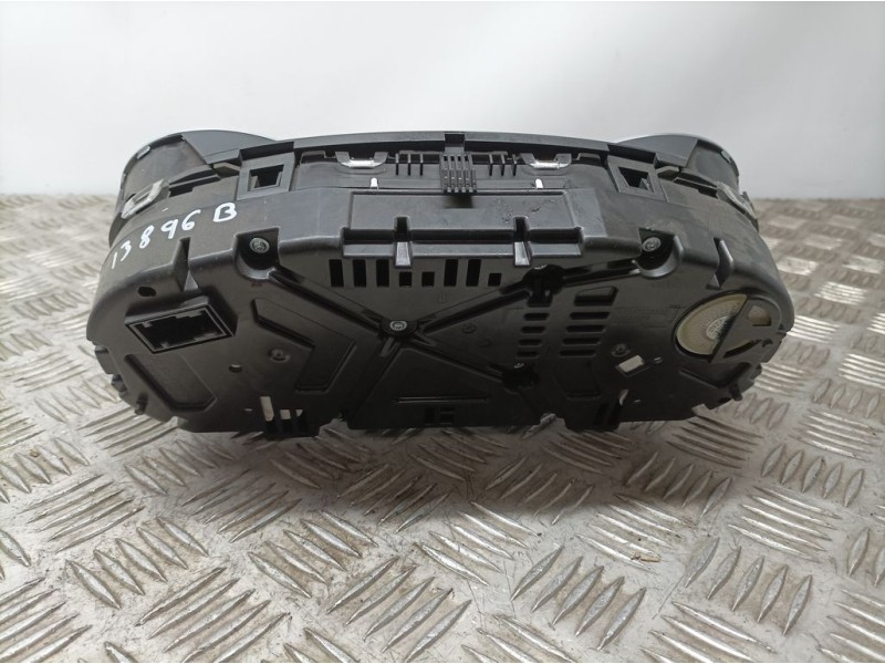 Recambio de cuadro instrumentos para volkswagen polo (6c1) advance bluemotion referencia OEM IAM 6C0920740E A2C38468100 VDO