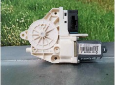 MOTOR ELEVALUNAS TRASERO DERECHO 827300001RA 978409104 BROSE