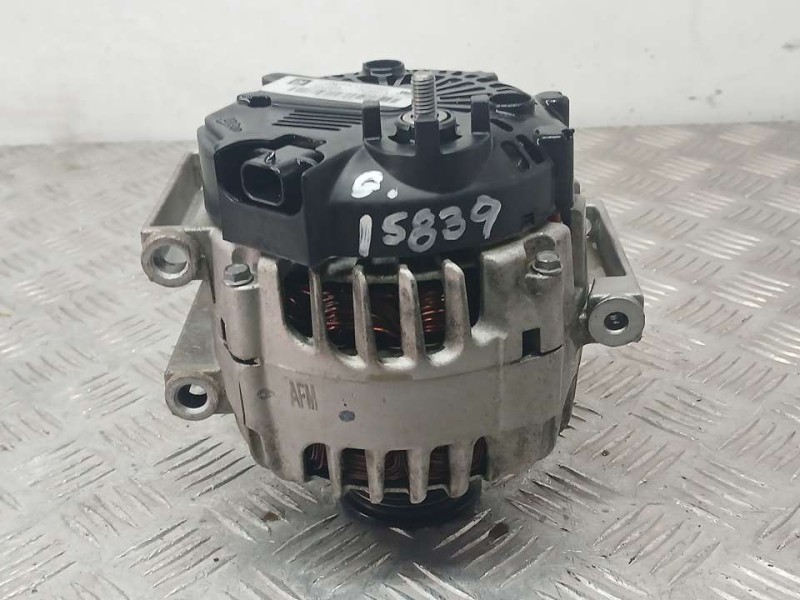 Recambio de alternador para opel zafira tourer excellence referencia OEM IAM 13586366 2618063A VALEO