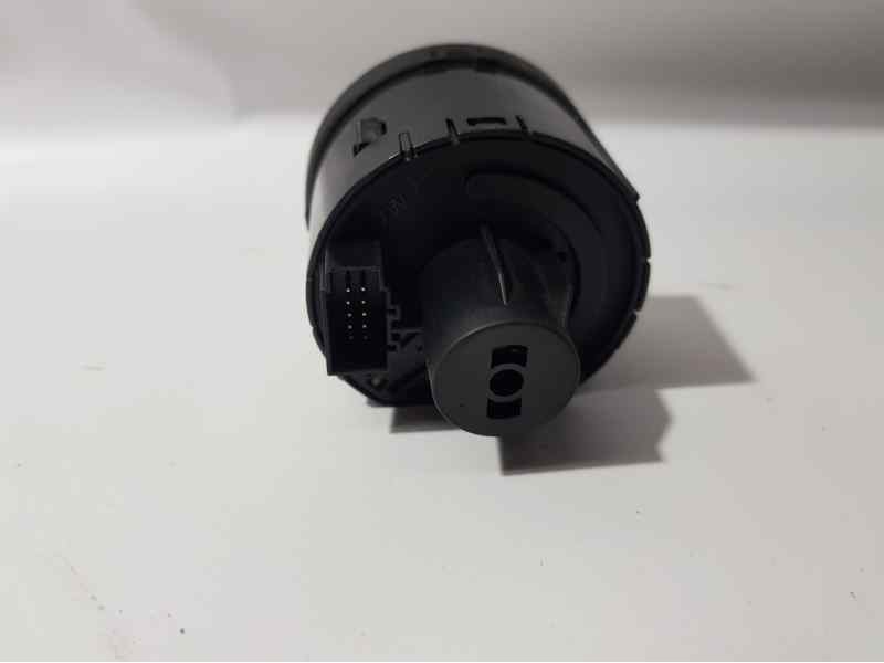 Recambio de faro antiniebla izquierdo para peugeot 108 active referencia OEM IAM 812202110 90068410 VALEO