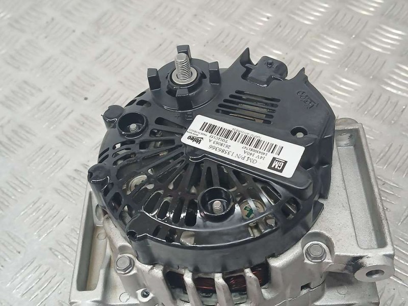 Recambio de alternador para opel zafira tourer excellence referencia OEM IAM 13586366 2618063A VALEO