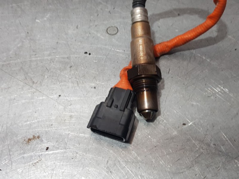 Recambio de sonda lambda para dacia duster laureate 4x2 referencia OEM IAM 226A74753R 0281004226 BOSCH